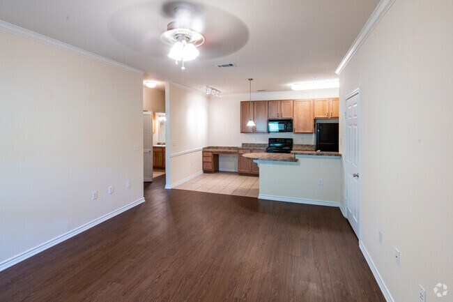 Colonial Grand at Canyon Creek Apartments Austin, TX