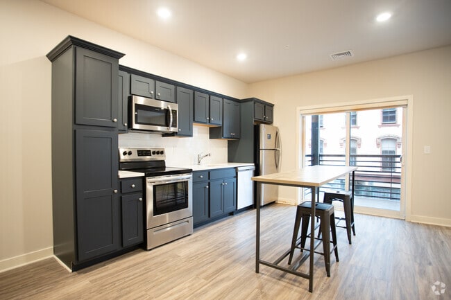 3HAB, 2BA-1072SF - zIncite at Troy
