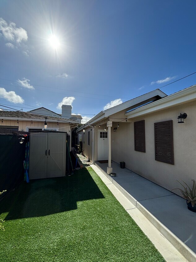 Foto principal - 2412 Graham Ave