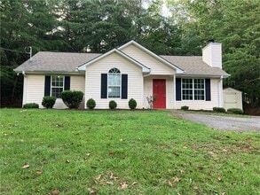 Building Photo - 6110 Lakeside Ct