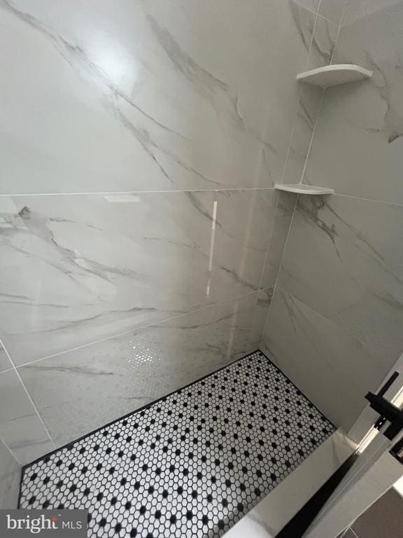 Building Photo - 1230 Penn St NE