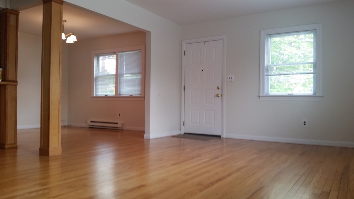 1635 Bergen Blvd, Leonia, NJ 07605 Apartments in Leonia, NJ