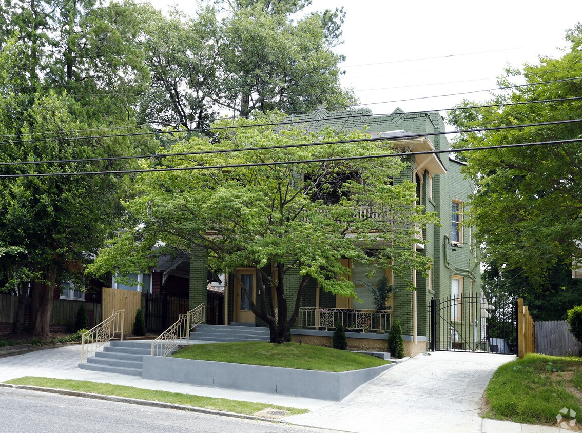 Foto principal - 142 N Tucker St