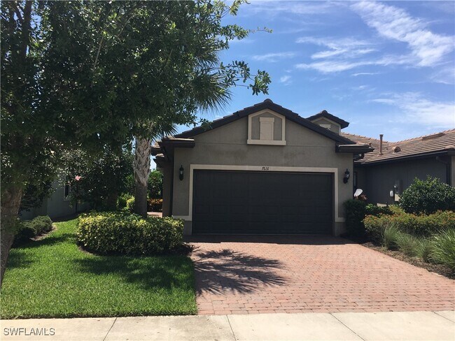 Foto del edificio - 7631 Jacaranda Ln