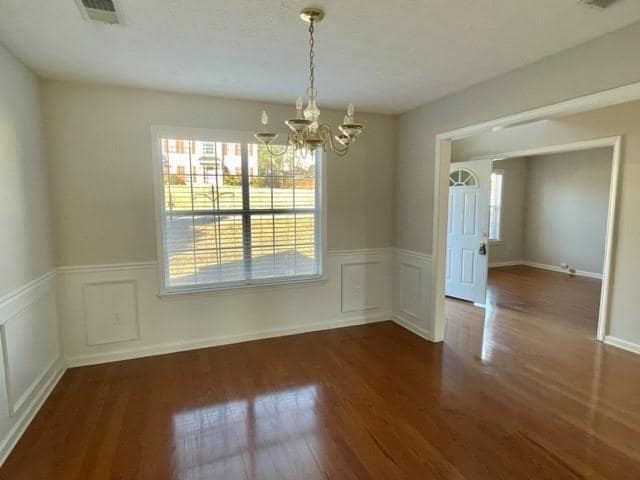 Building Photo - 8043 Clearview Cir