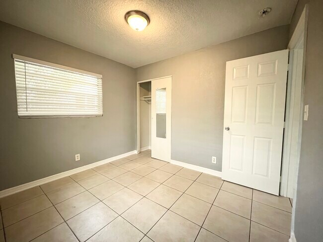 Bedroom - 705 SW 13th Ave