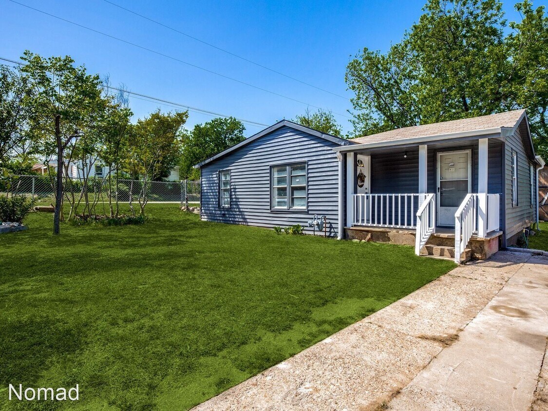 Primary Photo - 3 br, 1 bath House - 2501 Dundee Ave