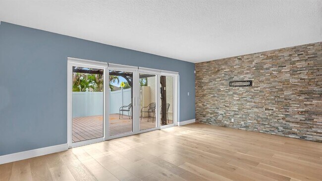 Foto del edificio - 7 Emerald Ct