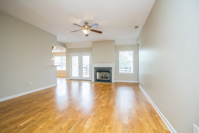Building Photo - 5356 Sunnyvale Dr