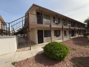 Building Photo - 4955 Jeffreys St