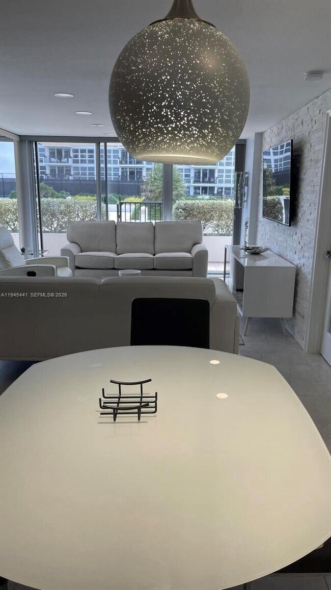 Foto del edificio - 531 N Ocean Blvd