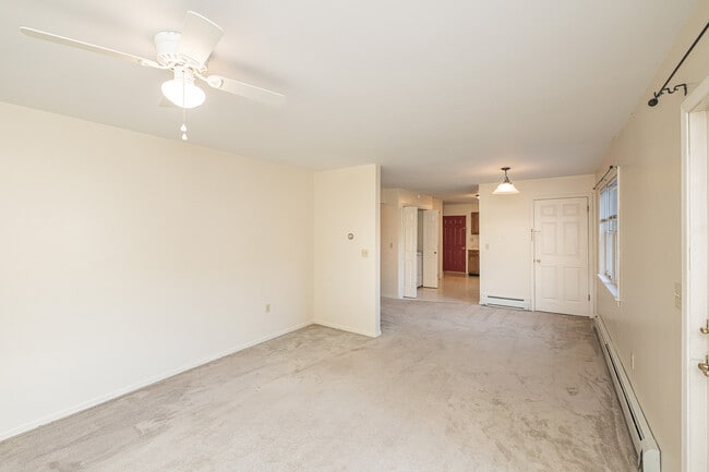 Building Photo - 60 Riggs Dr
