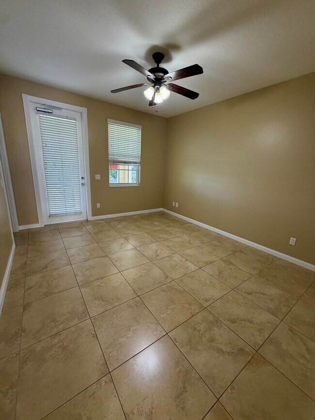 Building Photo - 1605 Jeaga Dr