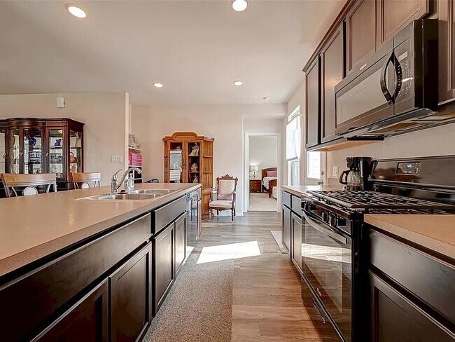 Foto del edificio - 9819 Swindale Ridge Ln