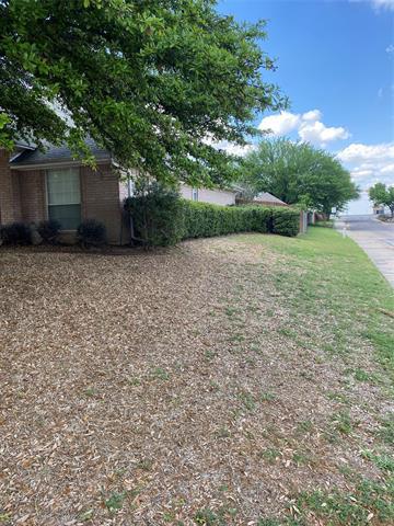 Building Photo - 1049 Springhill Dr