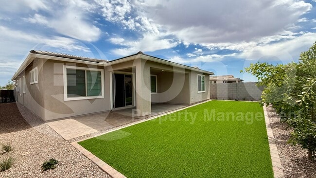 Building Photo - 22813 E Starflower Dr