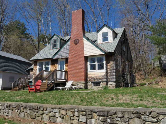 Building Photo - 377 Scenic View Rd