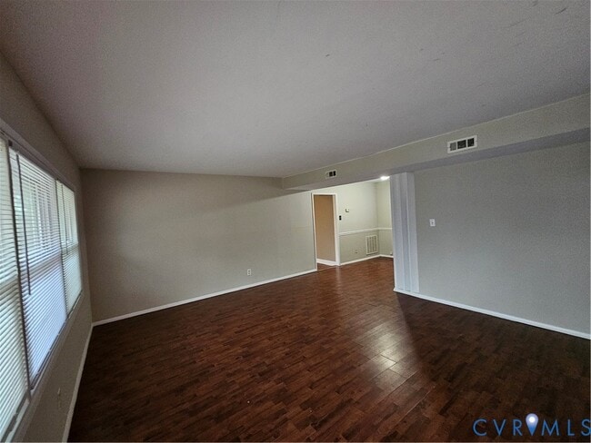 Building Photo - 1313 Wembly Rd