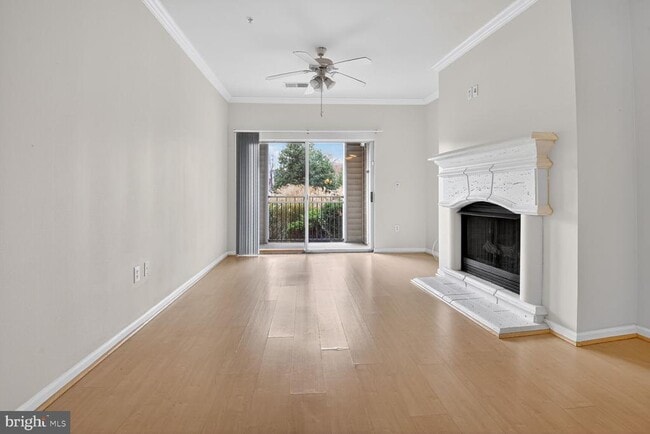 Foto del edificio - 12905 Centre Park Cir