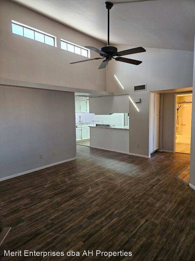 Foto del edificio - 2 br, 2 bath House - 2020 W UNION HILLS DR...