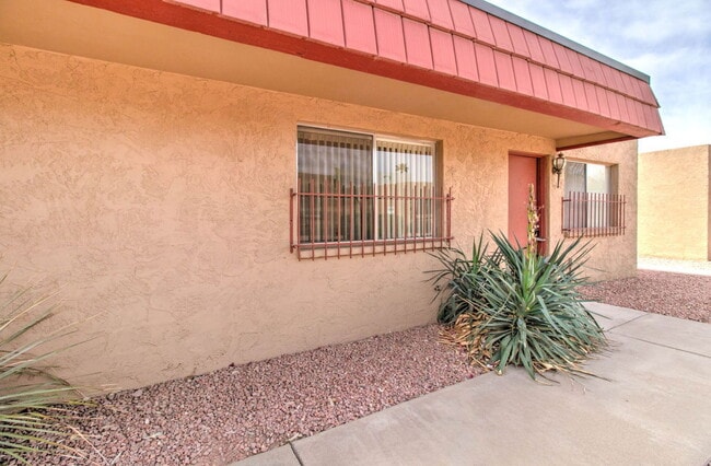 Photo - 5323 N 19th Ave Townhome