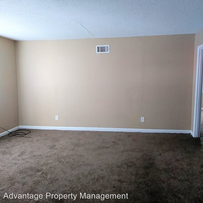 Foto del edificio - 2 br, 1 bath House - 310 Jones St.