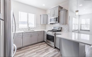 Building Photo - 646 S Tylee Way