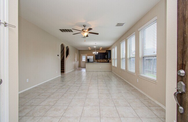 Building Photo - Well-Located 4-Bedroom Home with Easy Commute