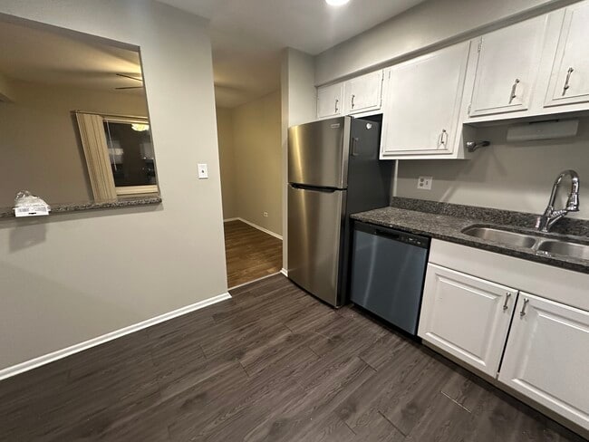 Building Photo - 4518 Beau Monde Dr
