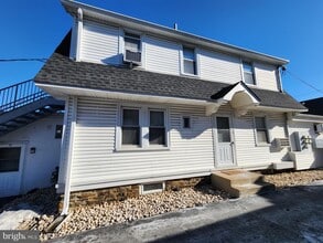 Building Photo - 1310 Easton Rd