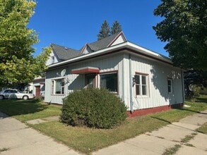 Building Photo - 625 2nd Ave NE