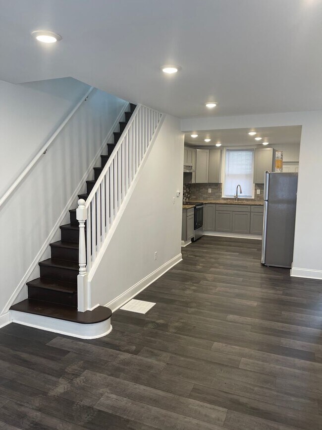 Building Photo - Beautifully Renovated 3 Bedroom House Now ...