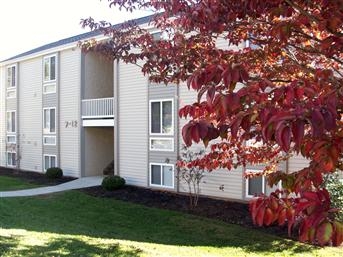 Primary Photo - Huntingwood Apartments