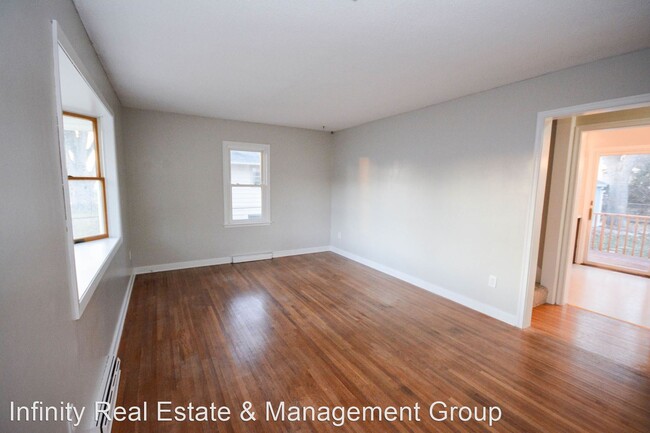 Building Photo - 3 br, 2 bath House - 1405 14th Ave NW