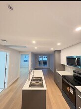Building Photo - 2828 Gottingen St