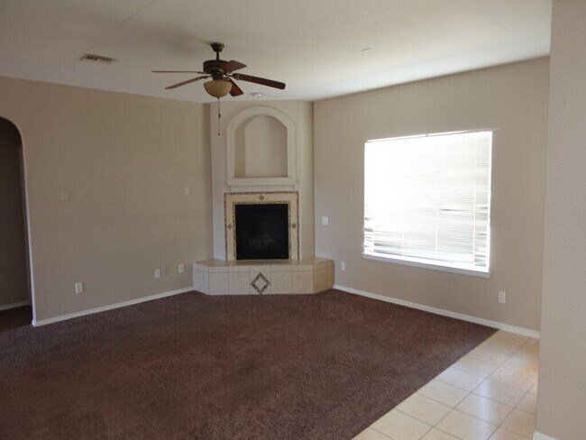 Building Photo - 14405 Lacota Point Dr