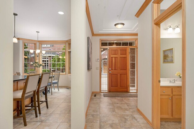 Foto del edificio - 10855 Falling Water Ln
