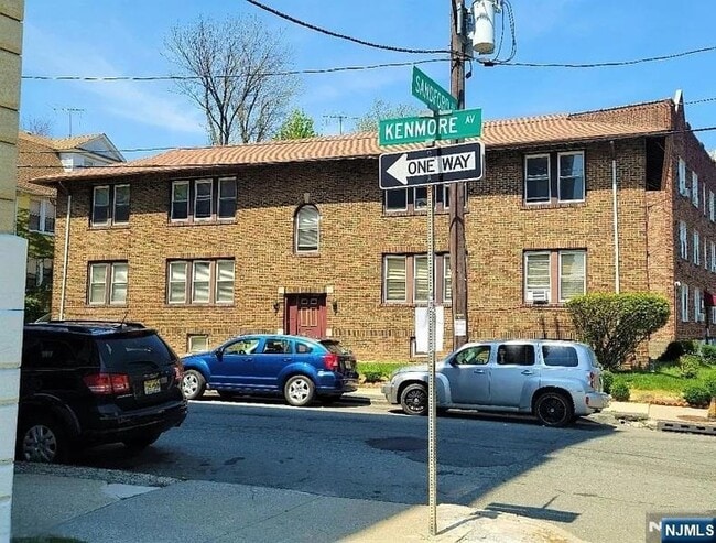 Foto del edificio - 367 Sanford Ave