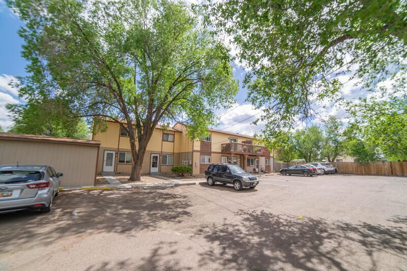 Building Photo - 2812 W 66th Pl