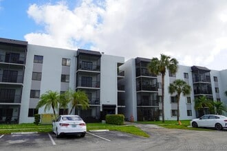 Building Photo - 3720 N Pine Island Rd