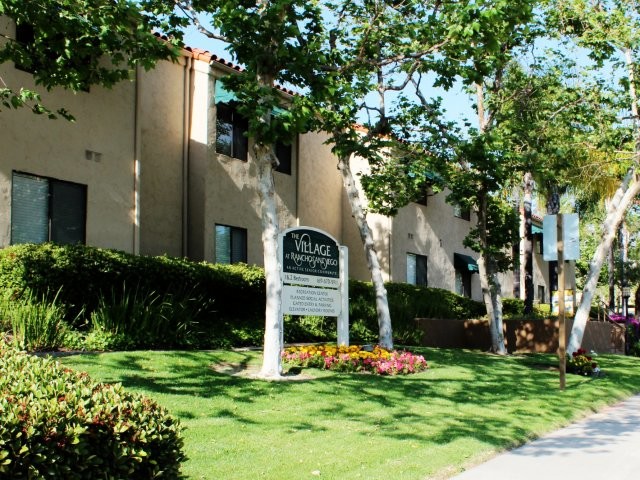 Foto del edificio - The Village at Rancho San Diego - Senior