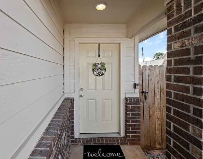 Building Photo - 16649 E Forrestal