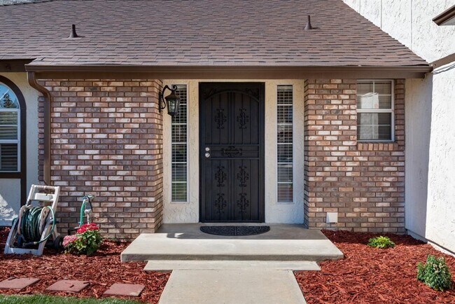 Foto del edificio - Beautiful 3 bedroom home in Clovis!