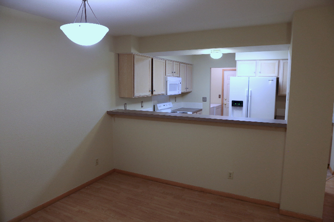 Building Photo - 1007 Cuerto Ln