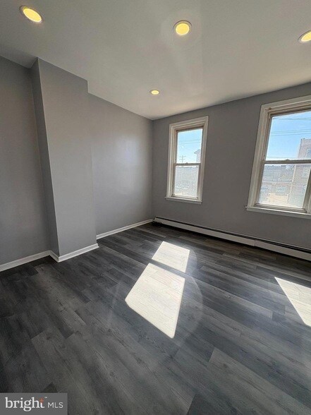 Photo - 2629 E Allegheny Ave