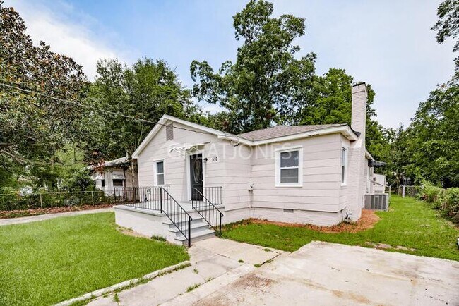 Foto del edificio - NOW OFFERING HALF OFF FIRST FULL MONTH IF ...