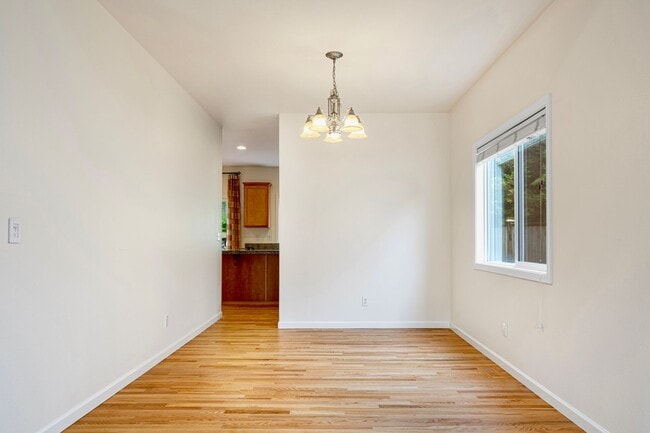 Building Photo - 2515 248th Pl NE