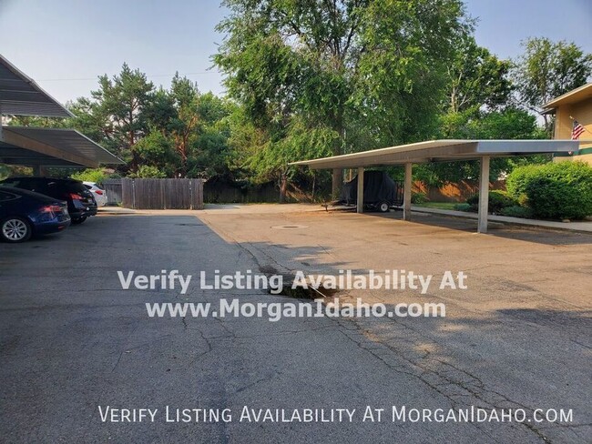 Building Photo - 6723 W Overland Rd