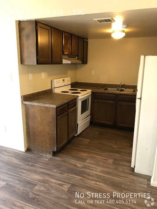 Building Photo - 2650 N 43rd Ave