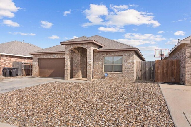 Building Photo - 1314 Cerrillos Ave